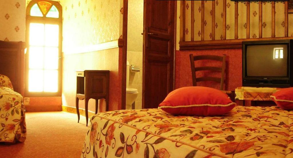 Condat-sur-Vezere Chateau La Fleunie - Hotel Et Restaurant חדר תמונה