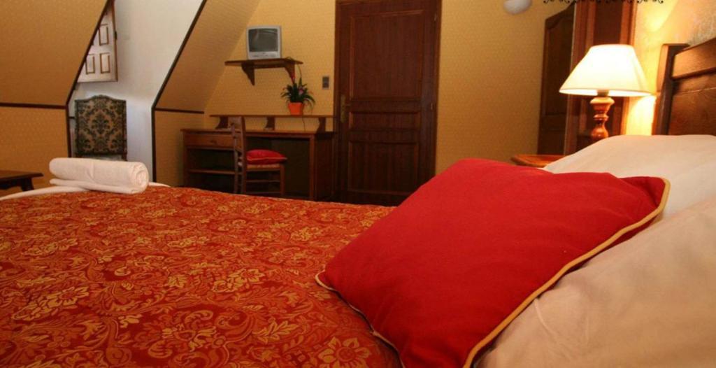 Condat-sur-Vezere Chateau La Fleunie - Hotel Et Restaurant חדר תמונה