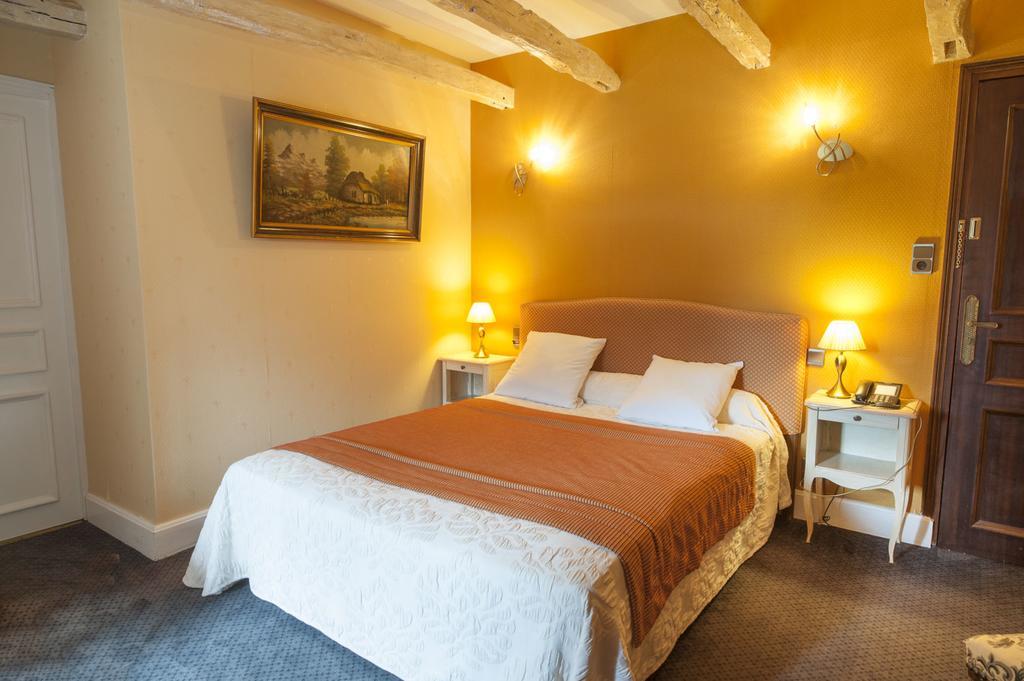 Condat-sur-Vezere Chateau La Fleunie - Hotel Et Restaurant מראה חיצוני תמונה